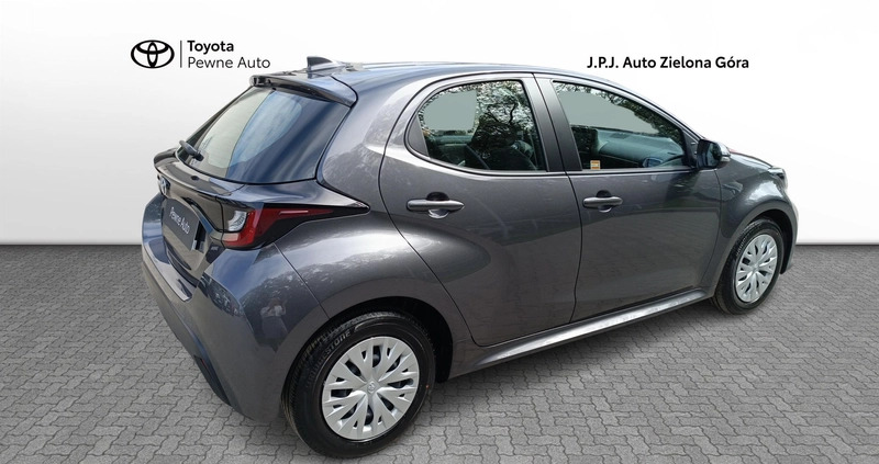 Toyota Yaris cena 75900 przebieg: 4584, rok produkcji 2023 z Szczawnica małe 211